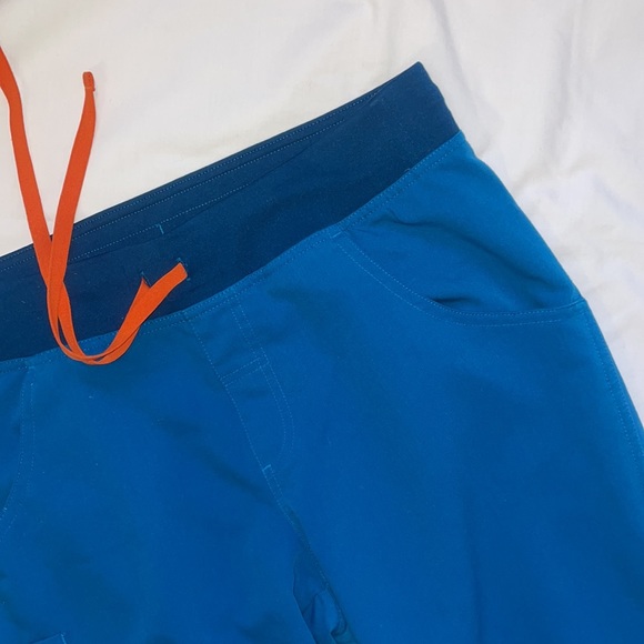 FIGS scrubs pants teal - Picture 5 of 9